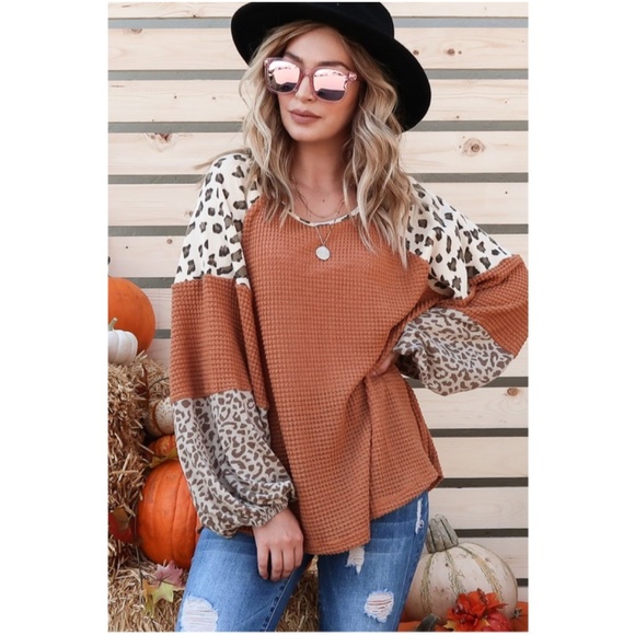 Bellanblue Tops - Cozy Burnt Orange Leopard Print Puff Sleeve oversized Top